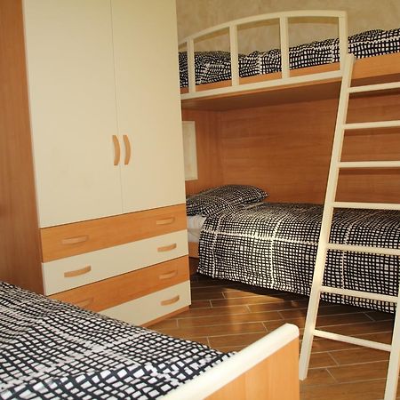 Agriturismo Il Sorriso Dei Figli Argegno Quarto foto